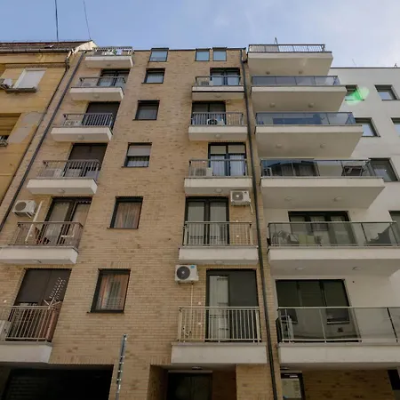 Apartment Bright Floor With Parking *