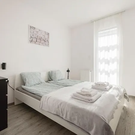 公寓 Bright Floor With Parking *