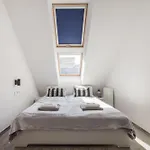 Bright Floor With Parking דירה בודפשט