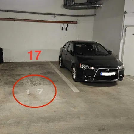 Bright Floor With Parking * Budapesta