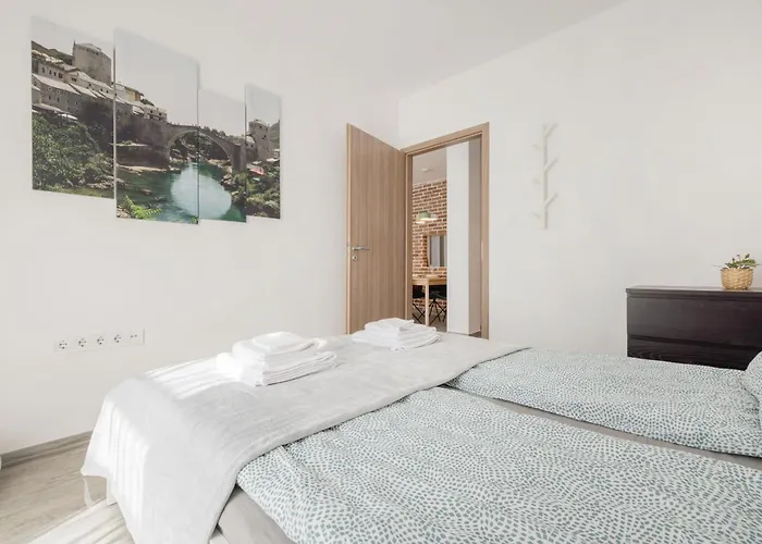 Bright Floor With Parking * Budapest